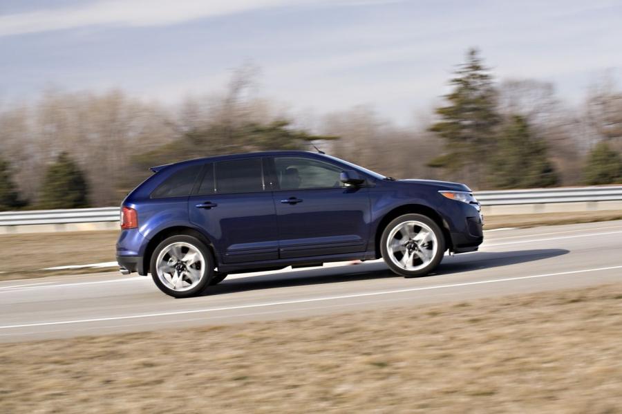  Ford Edge Sport 2011 года  (фото 10 из 65)
